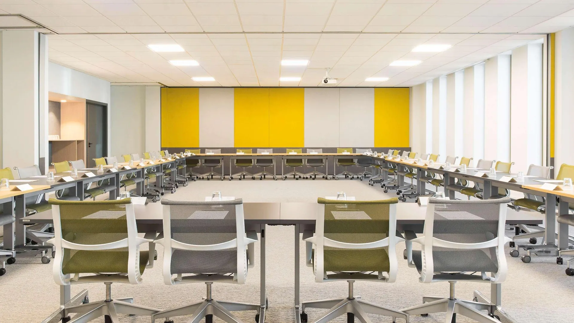 **** Hotel Novotel Charleroi Centre Belgien