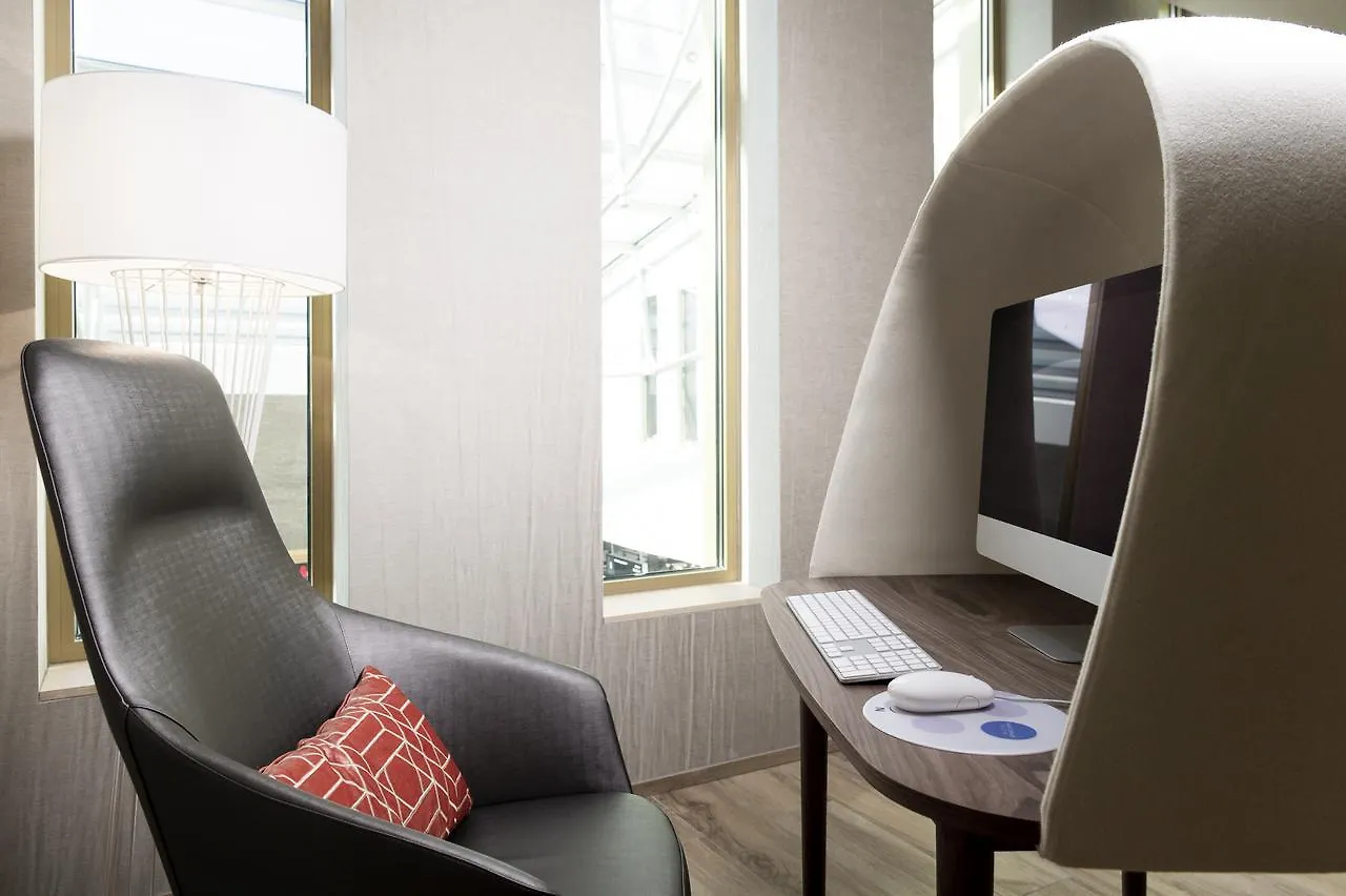 **** Hotel Novotel Charleroi Centre Belgien