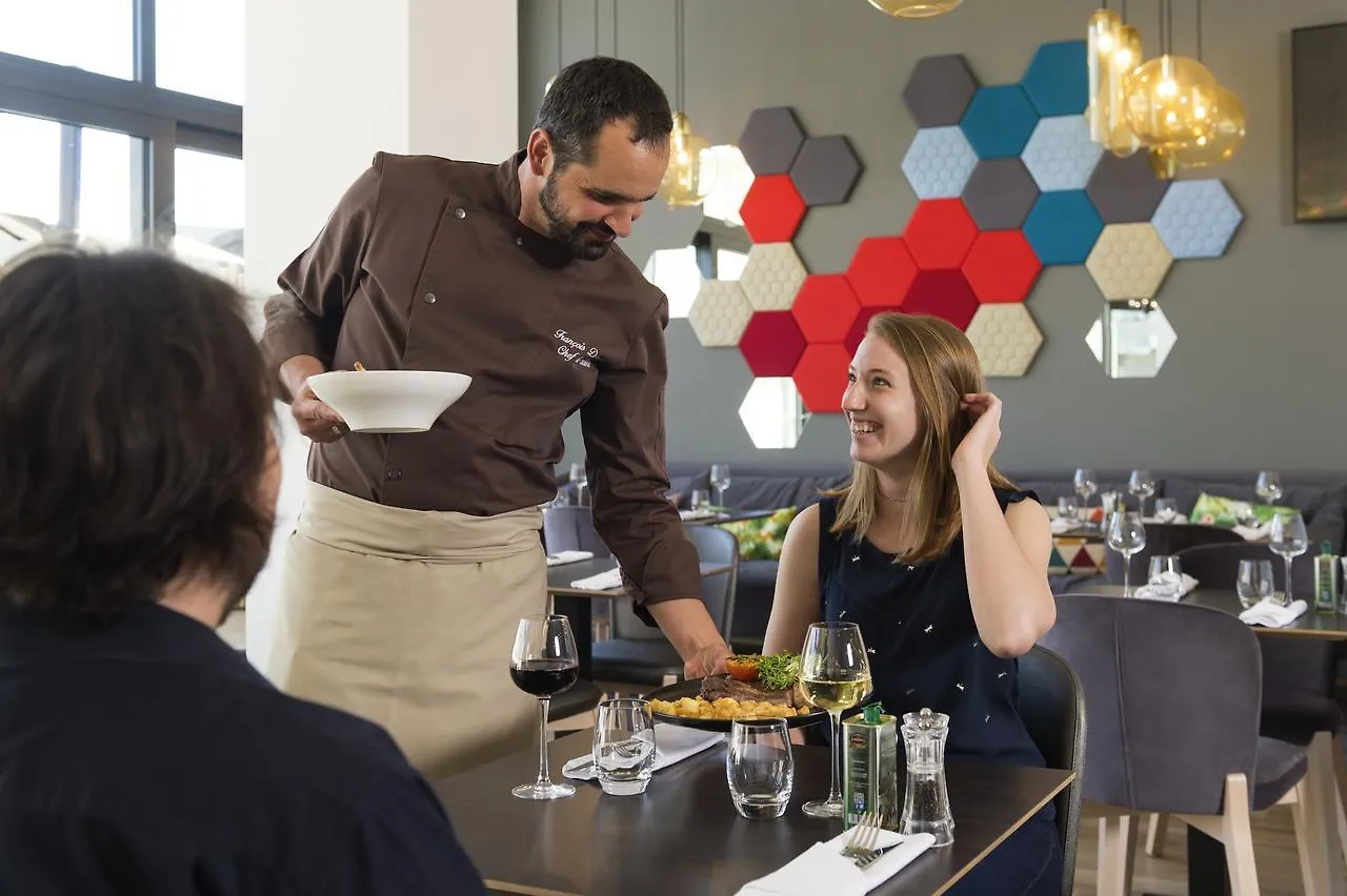 **** Hotel Novotel Charleroi Centre Belgien