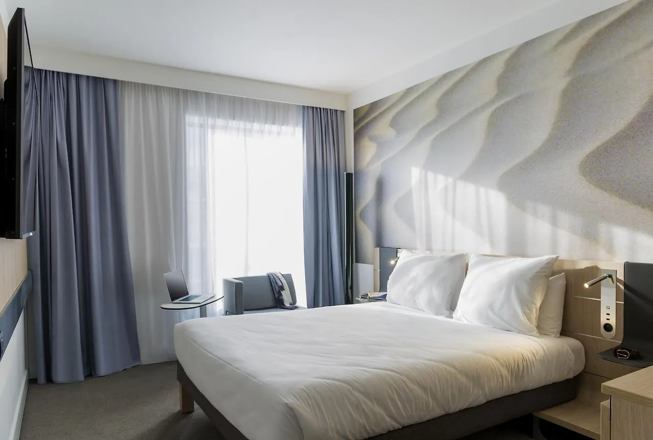 Novotel Charleroi Centre 4*,